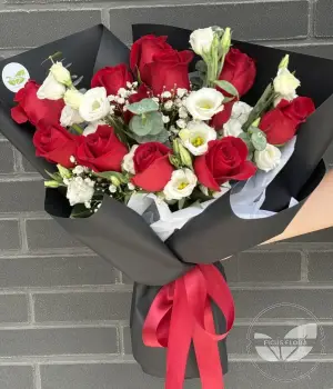 Classic Red & White. Fresh flower bouquets in Toronto