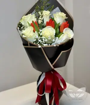 Simple Joi White. Fresh flower bouquets in Toronto