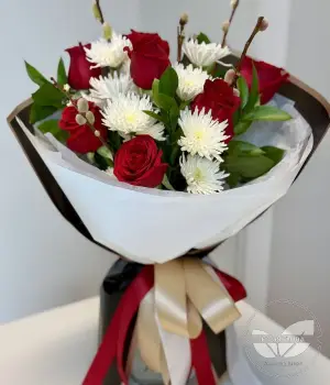 Simple Elegance. Fresh flower bouquets in Toronto