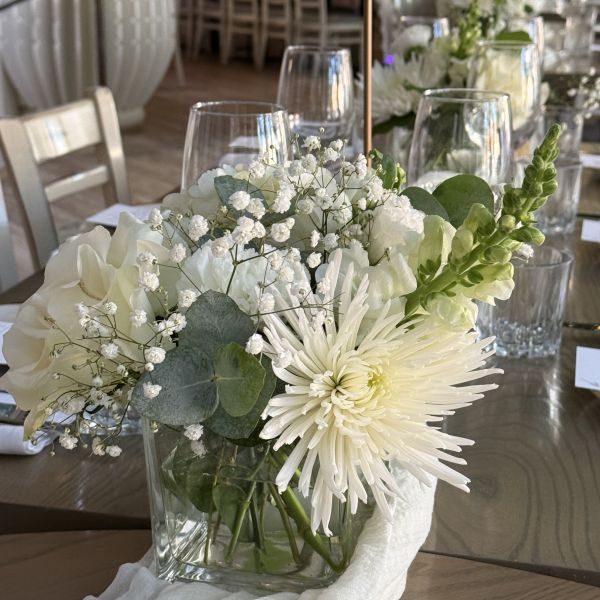 Elegant Wedding Table Arrangements in Toronto — Timeless Beauty by Ficus Flora Flower Shop